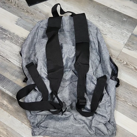 MLB New York Yankees Backpack - Picture 7 of 11